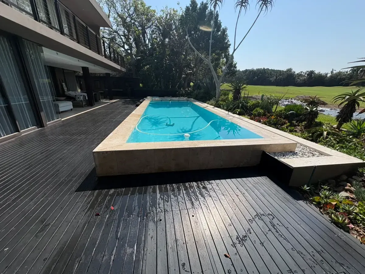 Pool cleaning service result